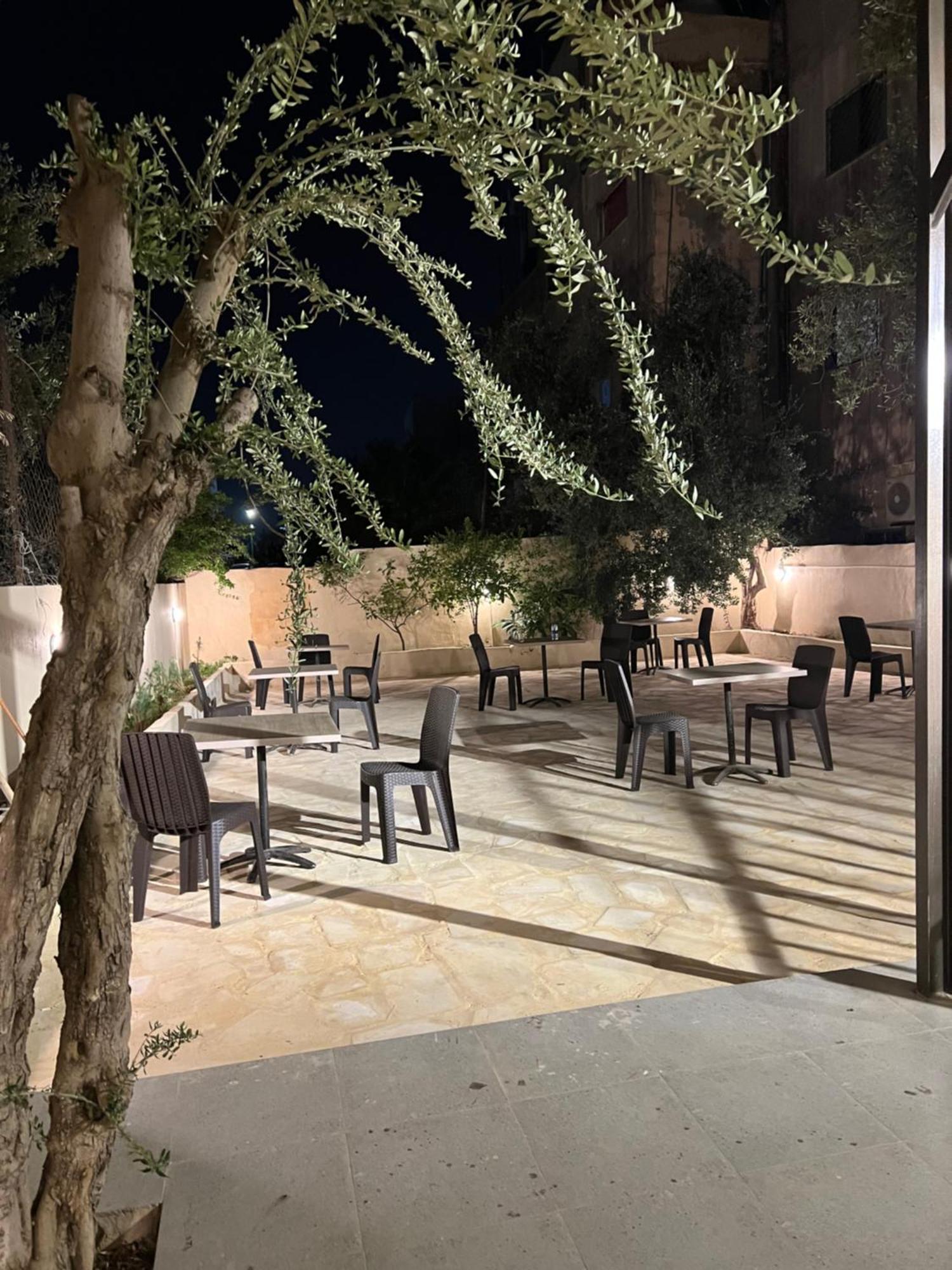 Downtown Inn Madaba Exterior foto